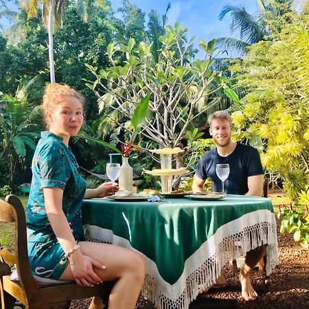 Sriyan Villa ベールワラ エクステリア 写真