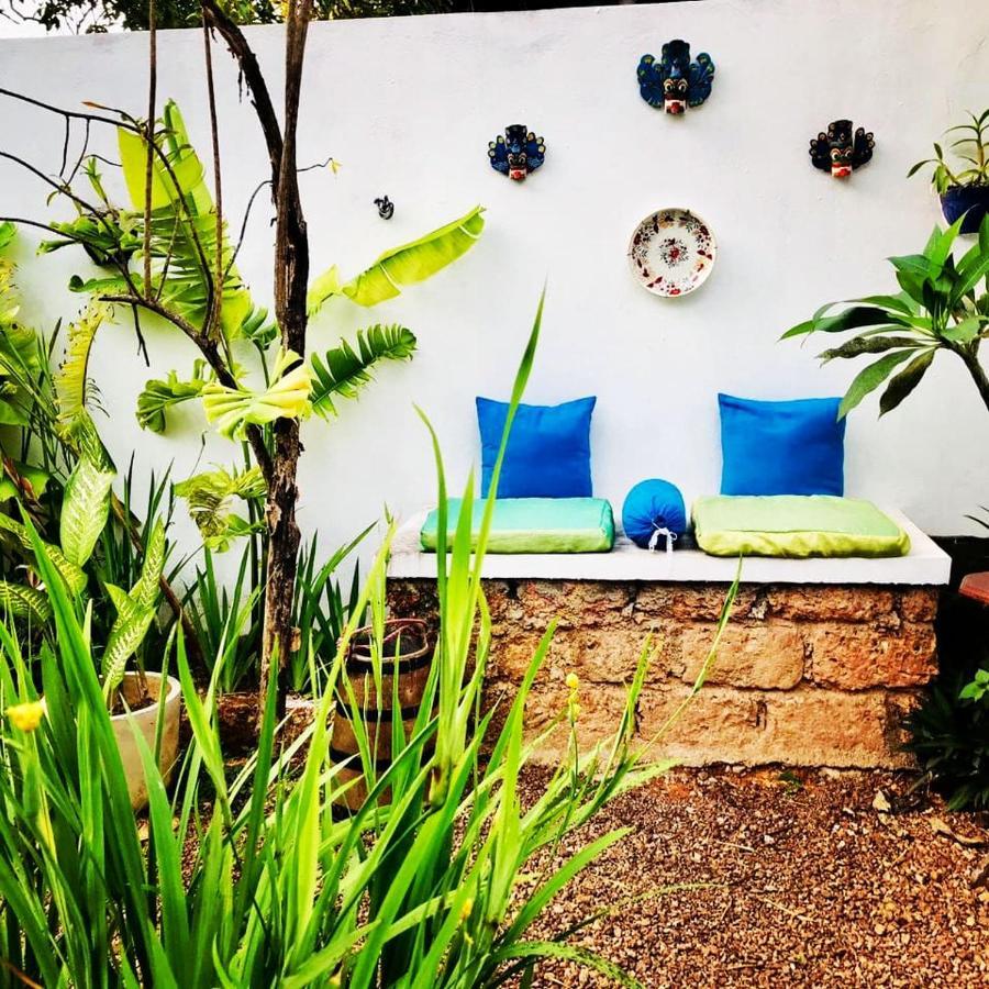 Sriyan Villa ベールワラ エクステリア 写真